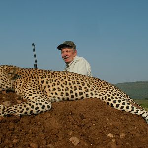 leopard hunt