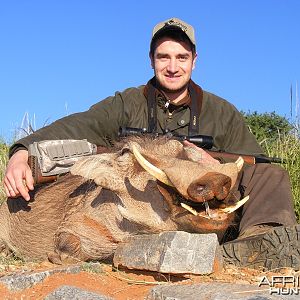 Warthog hunt with Wintershoek Johnny Vivier Safaris