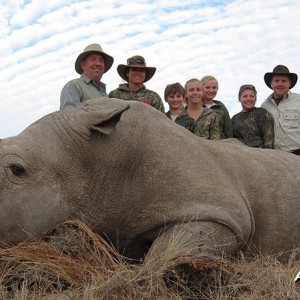 White Rhino hunt with Wintershoek Johnny Vivier Safaris