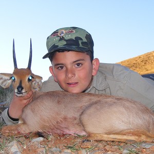 Steenbok hunt with Wintershoek Johnny Vivier Safaris