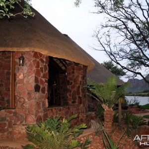 MBUYU SAFARIS "RIVER CAMP"