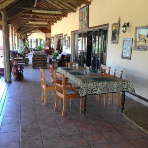 Outside dining area River Lodge Limcroma