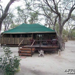 Johan Calitz Safaris Botswana - Sankuyo Camp