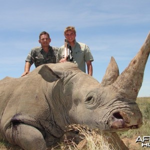 Hunting White Rhino with Cheetau Safaris - South Africa