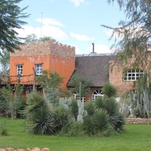 THE ELEPHANT LODGE - KALAHARI NAMIBIA