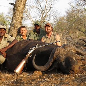 Buffalo hunt with McDonald Safaris