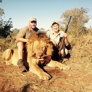 Lion Hunt Zimbabwe