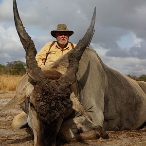 Hunt East African Eland Selous Tanzania