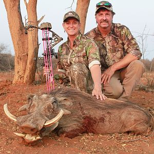 Bow Hunting Warthog in South Africa