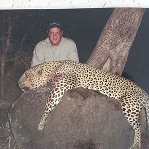 Leopard Hunt Botswana