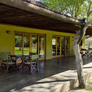 Giraffe Camp Hunting Accommodation Pro Hunting Safaris