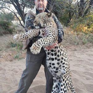 Leopard Hunt Namibia