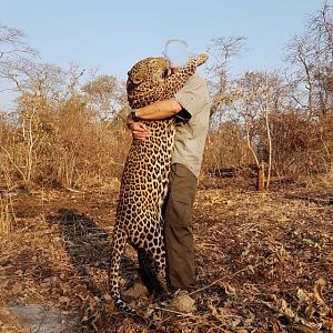 Leopard Hunt