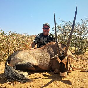 Hunt Gemsbok Namibia