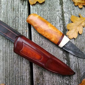 Neckers & smaller Knives of Scandinavian type