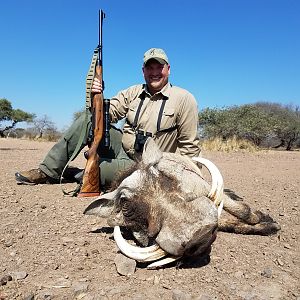 Hunt Warthog in South Africa