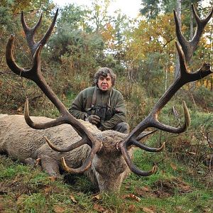 France Hunt Red Deer