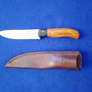 4 1/4 Inch Hunter Skinner Knife