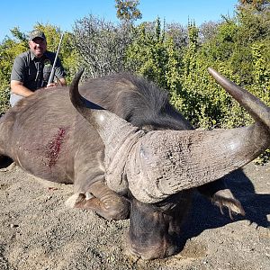 Hunt Cape Buffalo in South Africa