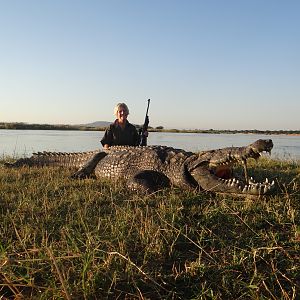 Hunt Crocodile in Zimbabwe