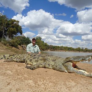 Zambia Hunt Crocodile