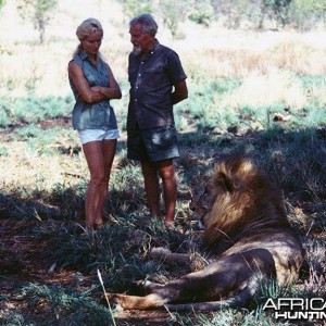 George Adamson, Virginia McKenna and Lion Ugas