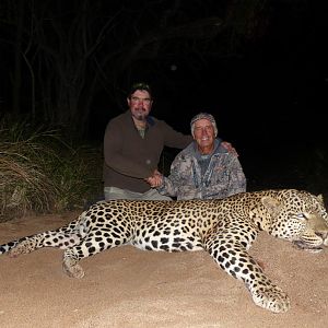 Leopard Hunt Zimbabwe