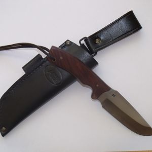 BUSHMAN Hunting Knive