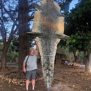 13' 8" long Crocodile