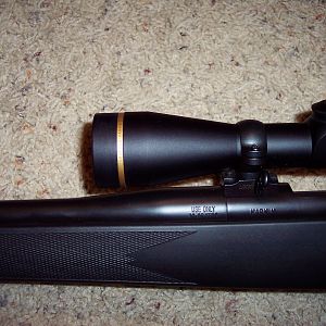 Weatherby Mark V Lightweight Mountain Rifle .30-06 & Leupold VX3 2.5-8x36 Riflescope