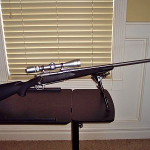 Winchester 70 Classic Stainless BOSS Rifle With Leupold VX3 Stainless .270 Riflescope