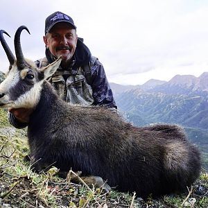 Hunt Alpine Chamois in New Zealand