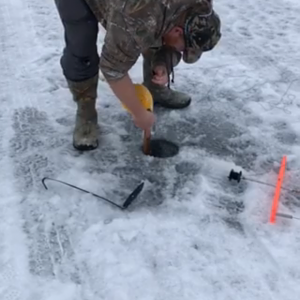 Canada Icefishing Pike