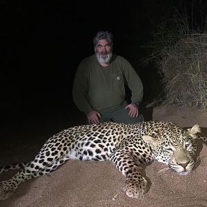 Zimbabwe Hunting Leopard