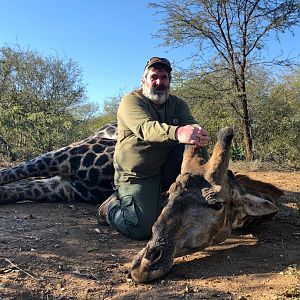 Hunt Giraffe in Zimbabwe