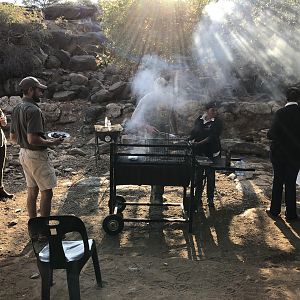 Enjoying a Bush lunch