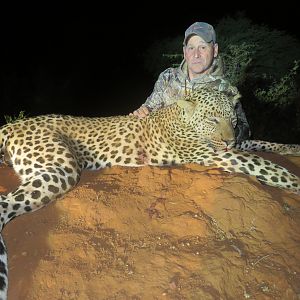 Namibia Hunt Leopard