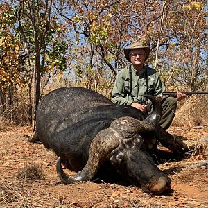 Hunt Cape Buffalo in Zimbabwe