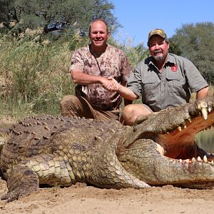 Hunt Crocodile in Zimbabwe