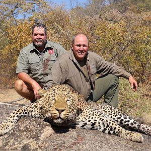 Leopard Hunt Zimbabwe