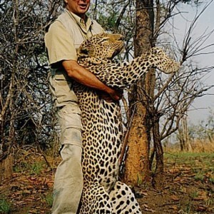 Bela Hidvegi with Leopard hunted in Tanzania