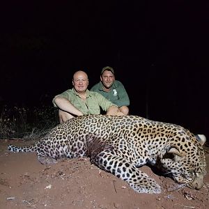 Leopard Hunt Mozambique