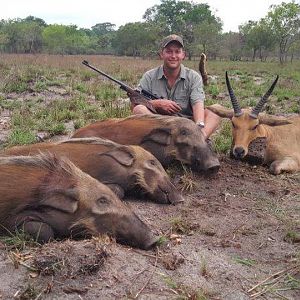 Bushpig & Reedbuck Hunting Mozambique