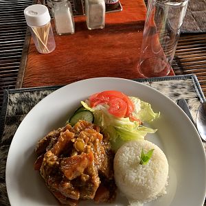 Chicken curry, rice, fresh vegetables