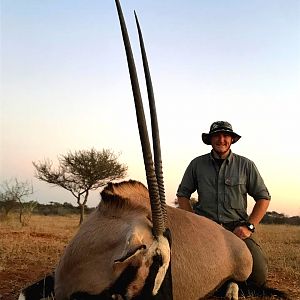 Hunt Gemsbok in South Africa