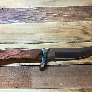 402 Akonua S30V Buck Knife