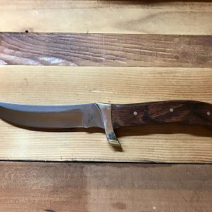 402 Akonua S30V Buck Knife