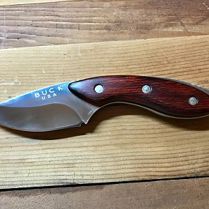 196 Mini Alpha Hunter S30V Buck Knife