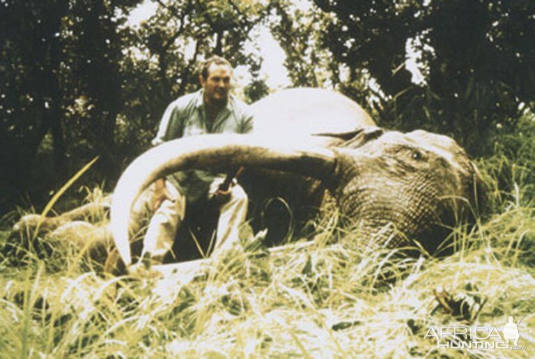 302lb Tusker