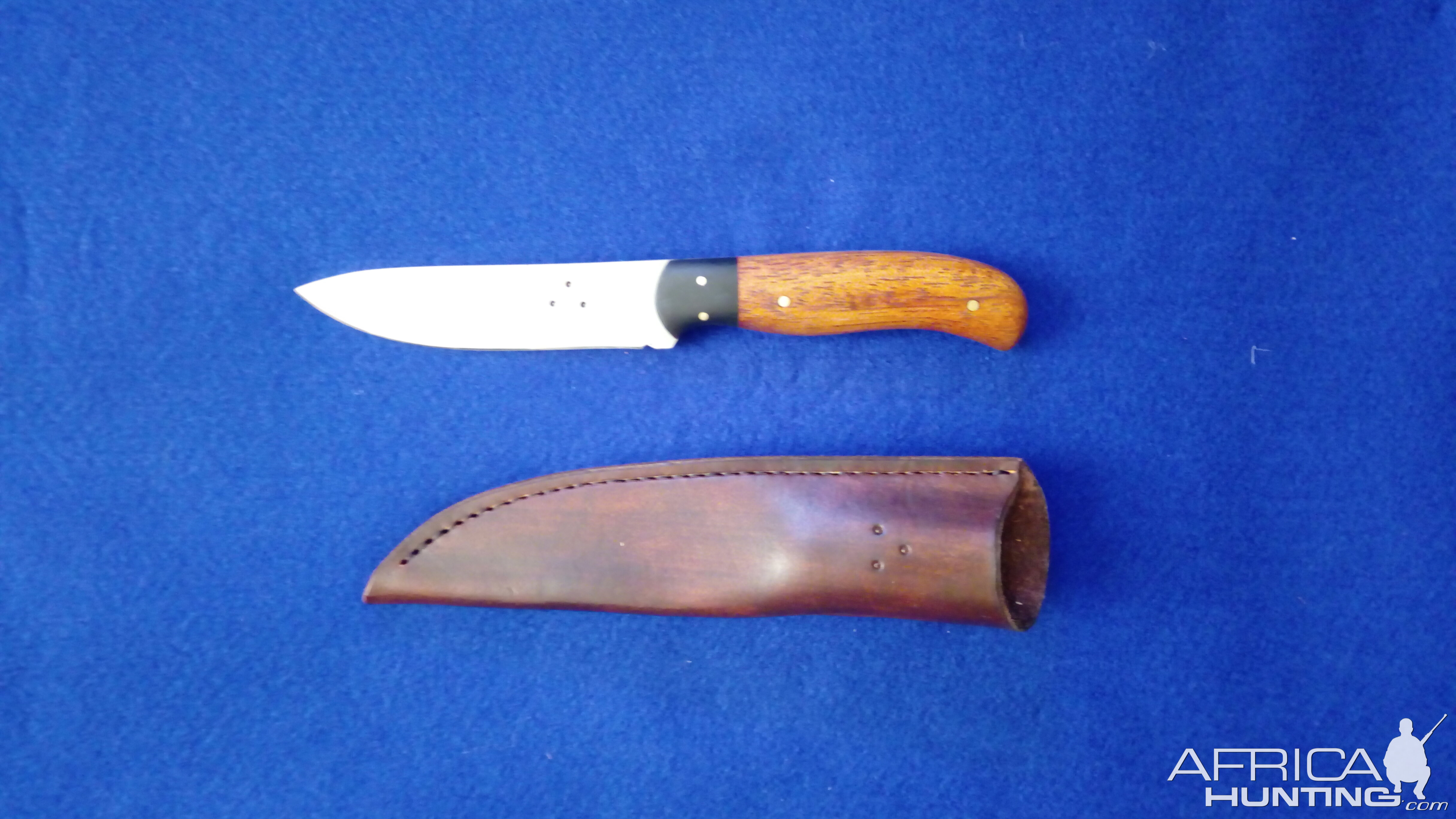 4 1/4 Inch Hunter Skinner Knife